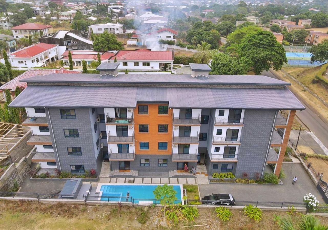 Candide Guest House Limbe Exterior photo